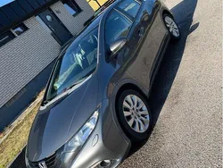 Grå Begagnad 2013 Honda Civic Sport Halvkombi | 100 000 kr (Lite dyr)