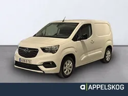 Vit (vit kaolin) Begagnad 2023 Opel Combo Minibuss | 239 000 kr (Marknadspris)