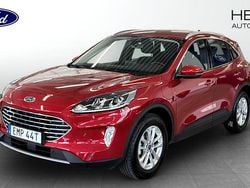 Silver Begagnad 2023 Ford Kuga Titanium SUV | 269 900 kr (Marknadspris)