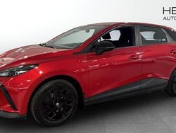 Röd (red) Begagnad 2023 MG MG4 EV Halvkombi | 259 900 kr (Marknadspris)