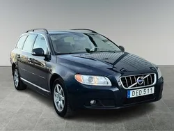 Blå Begagnad 2010 Volvo V70 Momentum Kombi | 79 900 kr (Bra pris)