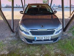 Grå Begagnad 2015 Peugeot 308 Active Kombi | 43 000 kr (Marknadspris)