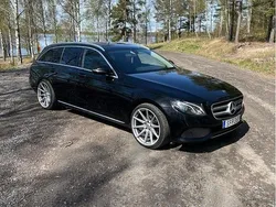 Svart Begagnad 2018 Mercedes E220 Kombi | 149 000 kr (Superpris)