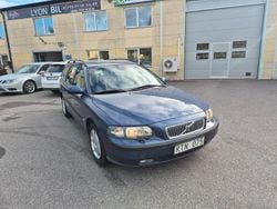 Mörkblå (blå) Begagnad 2003 Volvo V70 Business Edition Kombi | 18 900 kr (Marknadspris)