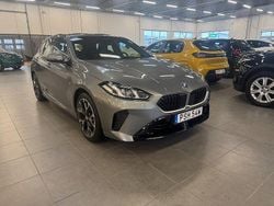 Grå Begagnad 2024 BMW 120 M Sport Halvkombi | 379 900 kr
