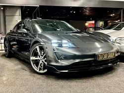 Mörkgrå Begagnad 2021 Porsche Taycan Sedan | 1 339 800 kr