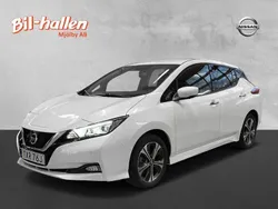 Vit Begagnad 2021 Nissan Leaf N-Connecta Halvkombi | 220 000 kr (Marknadspris)