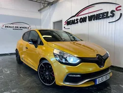 Gul Begagnad 2013 Renault Clio R.S. R.S. Halvkombi | 109 900 kr