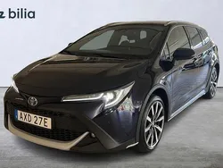 Mörkblå Begagnad 2022 Toyota Corolla SUV | 269 900 kr (Lite dyr)