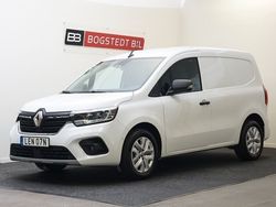 Vit Begagnad 2022 Renault Kangoo Minibuss | 214 900 kr (Marknadspris)