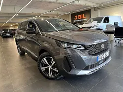 Grå platinum Begagnad 2023 Peugeot 5008 GTi Minibuss | 319 900 kr (Marknadspris)
