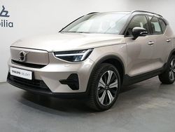 Ljusgrå (grå) Begagnad 2022 Volvo XC40 Core SUV | 339 900 kr