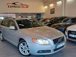 Ljusgrå Begagnad 2012 Volvo V70 Momentum Kombi | 95 000 kr (Marknadspris)