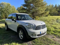 Vit Begagnad 2014 Mini Cooper Countryman SUV | 89 000 kr