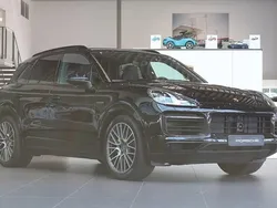 Svart Begagnad 2022 Porsche Cayenne Platinum Edition SUV | 799 000 kr (Bra pris)