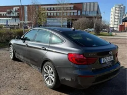 Grå Begagnad 2017 BMW 320 Gran Turismo Sport Line Halvkombi | 159 000 kr (Marknadspris)