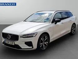 Vit Begagnad 2022 Volvo V60 R-Design Kombi | 439 900 kr (Bra pris)