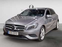Mörkgrå Begagnad 2015 Mercedes A180 Urban Halvkombi | 149 900 kr (Marknadspris)