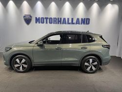 Grön Ny 2026 VW Tiguan Life SUV | 429 900 kr (Bra pris)