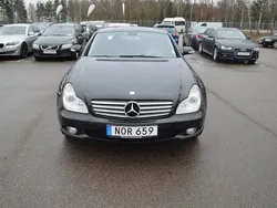 Svart Begagnad 2008 Mercedes CLS320 Sportkupé | 99 900 kr