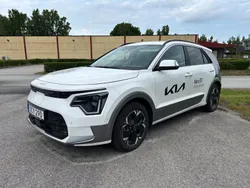 Vit Begagnad 2023 Kia e-Niro Advance SUV | 409 000 kr
