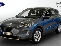 Silver Begagnad 2022 Ford Kuga Titanium SUV | 259 900 kr (Marknadspris)
