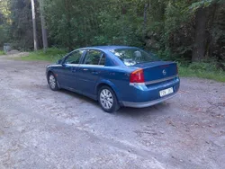 Blå Begagnad 2002 Opel Vectra Sedan | 19 900 kr (Marknadspris)