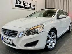 Vit Begagnad 2011 Volvo V60 Momentum Kombi | 114 900 kr (Marknadspris)