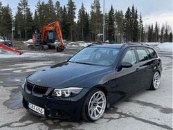 Svart Begagnad 2008 BMW 320 Kombi | 50 000 kr (Dyr)