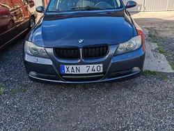 Grå Begagnad 2005 BMW 325 Advantage Sedan | 30 000 kr (Superpris)