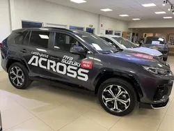 Grå Begagnad 2023 Suzuki Across SUV | 537 900 kr