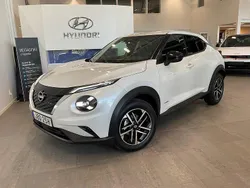 Vit Begagnad 2024 Nissan Juke N-Connecta SUV | 279 900 kr (Marknadspris)