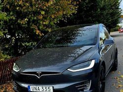 Grå Begagnad 2018 Tesla Model X Long Range AWD SUV | 359 999 kr (Marknadspris)