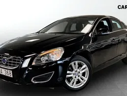 Svart Begagnad 2012 Volvo S60 Momentum Sedan | 109 900 kr (Marknadspris)