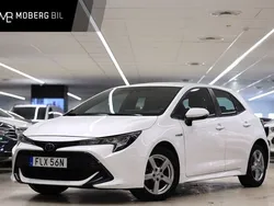 Vit Begagnad 2021 Toyota Corolla Halvkombi | 249 900 kr (Marknadspris)