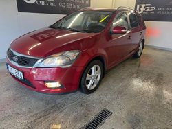 Röd Begagnad 2009 Kia Ceed Sportswagon 4 Kombi | 39 900 kr (Marknadspris)