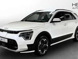 Vit (white) Begagnad 2022 Kia e-Niro 2 SUV | 319 900 kr (Dyr)