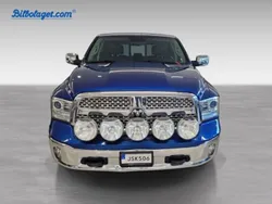 Blå Begagnad 2015 RAM 1500 Pickup | 369 500 kr
