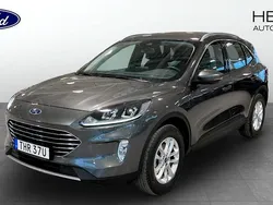 Grå (grey) Begagnad 2022 Ford Kuga Titanium SUV | 244 900 kr (Marknadspris)