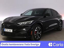 Svart Begagnad 2022 Ford Mustang Mach-E Standard Range SUV | 344 900 kr (Superpris)
