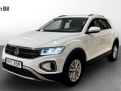 Vit Begagnad 2022 VW T-Roc Life SUV | 264 900 kr (Marknadspris)