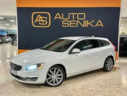 Vit Begagnad 2014 Volvo V60 Momentum Kombi | 129 900 kr (Marknadspris)