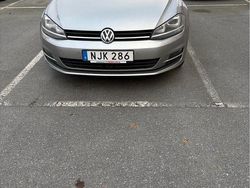 Silver Begagnad 2014 VW Golf VII Halvkombi | 144 000 kr (Marknadspris)