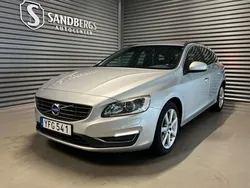 Silver Begagnad 2016 Volvo V60 Momentum Kombi | 164 500 kr (Marknadspris)