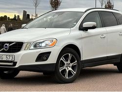 Vit Begagnad 2010 Volvo XC60 Momentum SUV | 63 500 kr