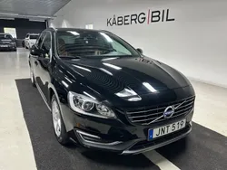 Svart Begagnad 2014 Volvo V60 Momentum Kombi | 124 900 kr (Marknadspris)