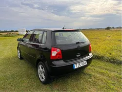 Svart Begagnad 2002 VW Polo Trendline Halvkombi | 21 000 kr