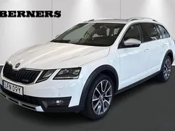 Vit Begagnad 2020 Skoda Octavia Scout Kombi | 199 900 kr (Marknadspris)