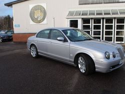 Silver Begagnad 2002 Jaguar S-Type R Sedan | 139 000 kr