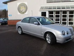 Silver Begagnad 2002 Jaguar S-Type R Sedan | 152 000 kr